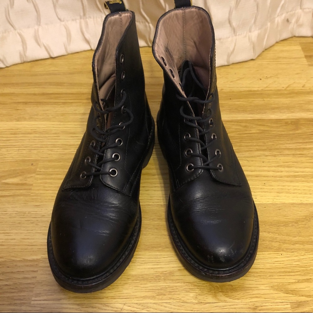 Dr. Martens Felicity Boot